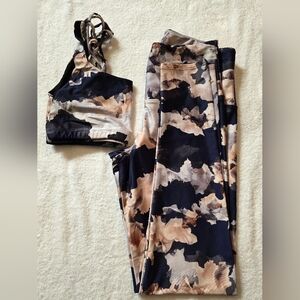 Onzie Flow, Flowers, Leggings/Top, Yoga Set